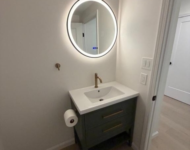 5500 Holmes Run Parkway - Photo Thumbnail 3