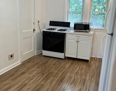 710 22nd Street S - Photo Thumbnail 7