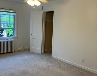 710 22nd Street S - Photo Thumbnail 3