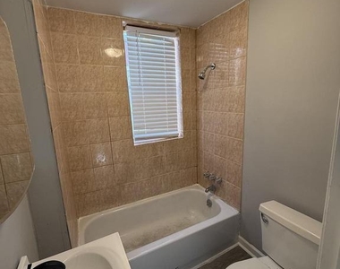 1662 S Conestoga Street - Photo Thumbnail 10