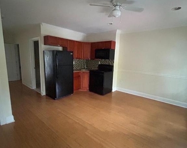 2225 Reed St - Photo Thumbnail 4