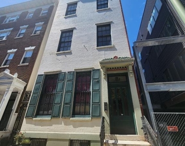 322 S 11th Street - Photo Thumbnail 8