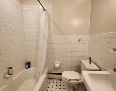 322 S 11th Street - Photo Thumbnail 3
