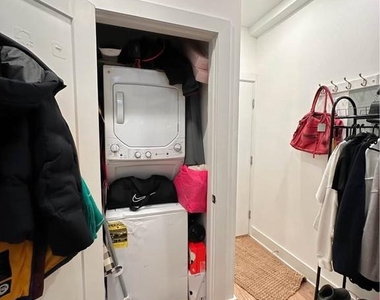 136 Chestnut Street - Photo Thumbnail 6