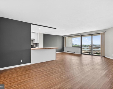 2401 Pennsylvania Avenue - Photo Thumbnail 10