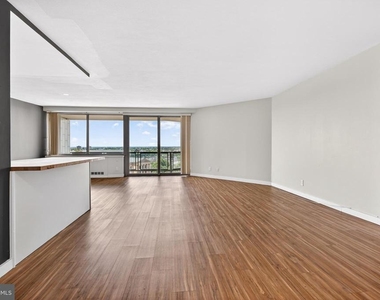 2401 Pennsylvania Avenue - Photo Thumbnail 11