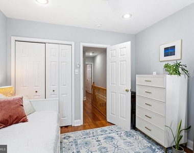 2413 Aspen Street - Photo Thumbnail 11