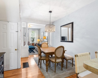 2413 Aspen Street - Photo Thumbnail 3