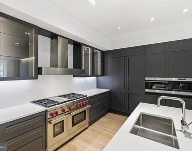 2108-10 Walnut Street - Photo Thumbnail 9
