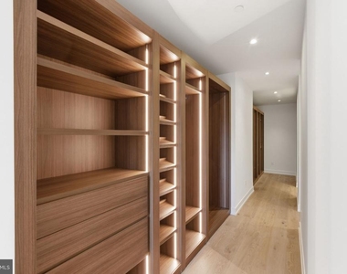 2108-10 Walnut Street - Photo Thumbnail 16