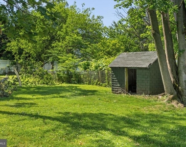 1515 Butler Pike - Photo Thumbnail 9