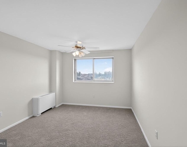 309 Florence Avenue - Photo Thumbnail 7