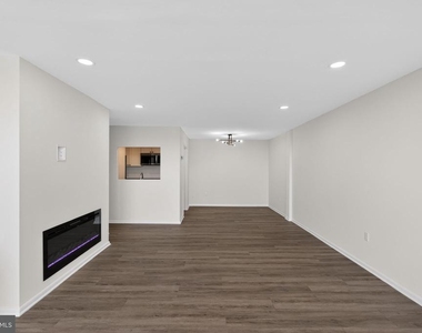 309 Florence Avenue - Photo Thumbnail 1