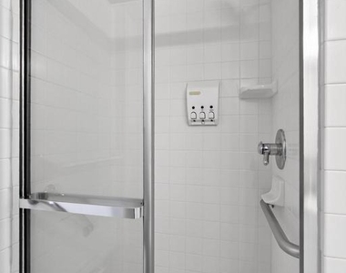 309 Florence Avenue - Photo Thumbnail 21
