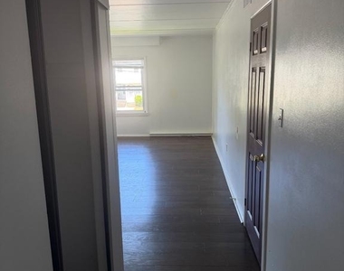 608 Easton Road - Photo Thumbnail 12