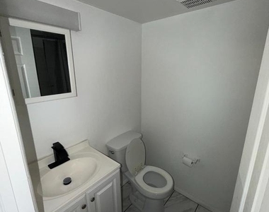 608 Easton Road - Photo Thumbnail 9
