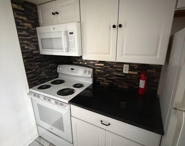 608 Easton Road - Photo Thumbnail 6