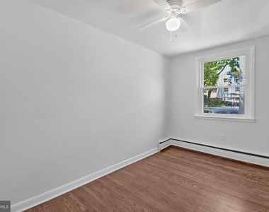 2409 Manor Road - Photo Thumbnail 5