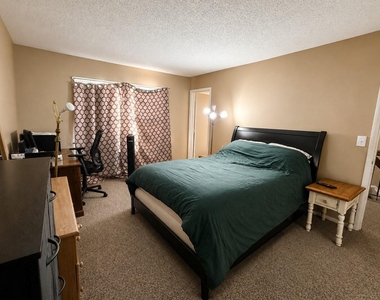 187 Azalea Circle - Photo Thumbnail 9