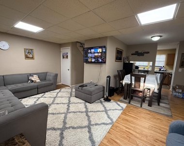 187 Azalea Circle - Photo Thumbnail 7