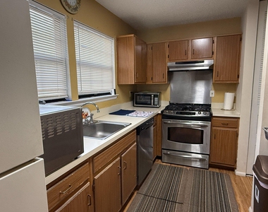 187 Azalea Circle - Photo Thumbnail 3