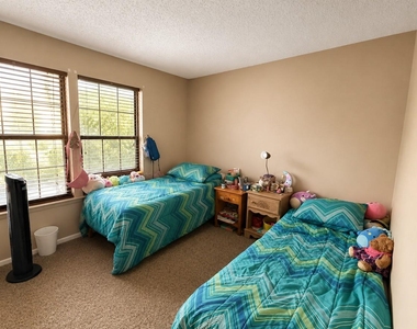 187 Azalea Circle - Photo Thumbnail 11