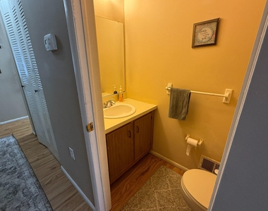 187 Azalea Circle - Photo Thumbnail 8