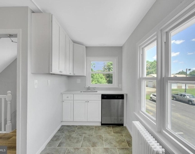 121 E Browning Road - Photo Thumbnail 9