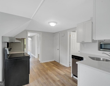 121 E Browning Road - Photo Thumbnail 2