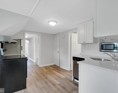 121 E Browning Road - Photo Thumbnail 1