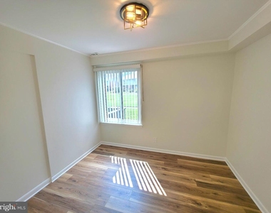 114 Van Buren Road - Photo Thumbnail 8