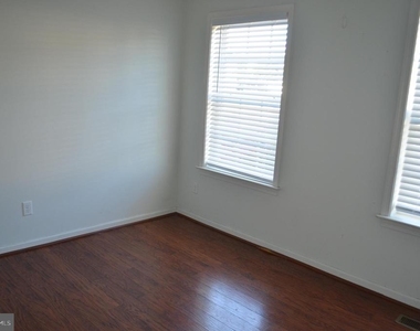 12113 Fallen Timbers Circle - Photo Thumbnail 2
