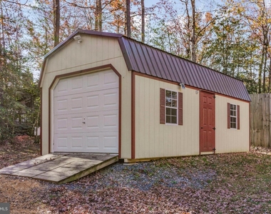 22397 Armstrong Drive - Photo Thumbnail 3