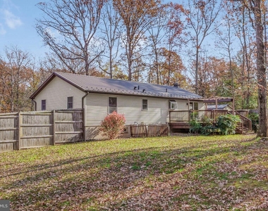 22397 Armstrong Drive - Photo Thumbnail 8