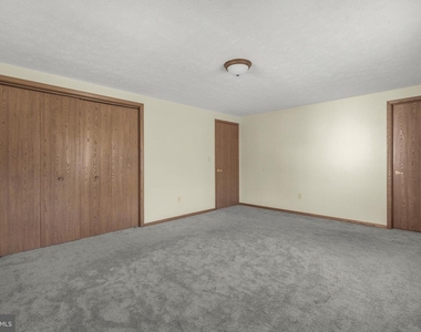 22397 Armstrong Drive - Photo Thumbnail 28