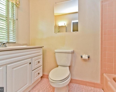 100 Mel Mara Drive - Photo Thumbnail 12
