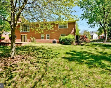 100 Mel Mara Drive - Photo Thumbnail 24