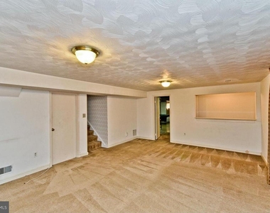 100 Mel Mara Drive - Photo Thumbnail 19