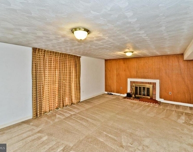 100 Mel Mara Drive - Photo Thumbnail 18