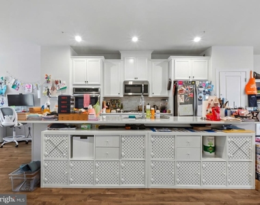 9508 Townfield Place - Photo Thumbnail 7