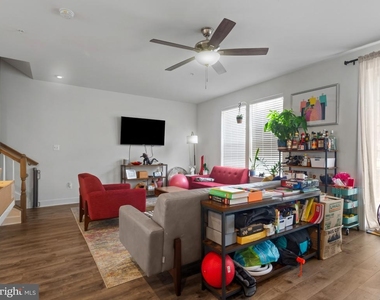 9508 Townfield Place - Photo Thumbnail 13