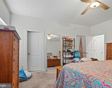 9508 Townfield Place - Photo Thumbnail 18