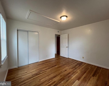 1118 Allison Drive - Photo Thumbnail 10