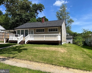 1118 Allison Drive - Photo Thumbnail 1