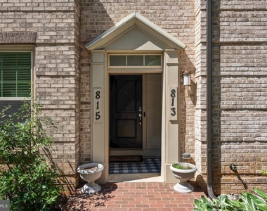 813 Rockwell Avenue - Photo Thumbnail 1