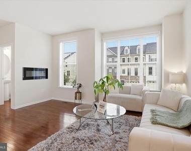 4719 Cambria Road - Photo Thumbnail 9
