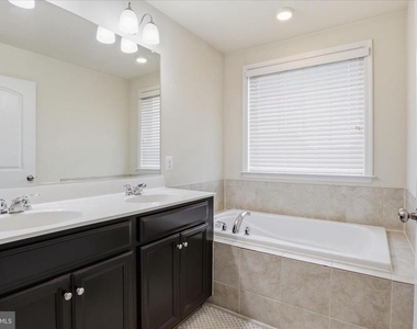 4719 Cambria Road - Photo Thumbnail 21