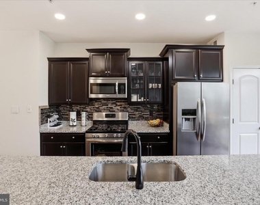 4719 Cambria Road - Photo Thumbnail 12