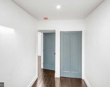 325 W Lorraine Avenue - Photo Thumbnail 16