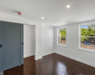 325 W Lorraine Avenue - Photo Thumbnail 20